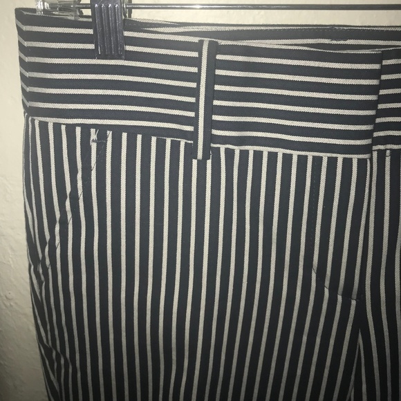 Ann Taylor Striped Tapered/skinny/ankle-Size 2 - Picture 3 of 6
